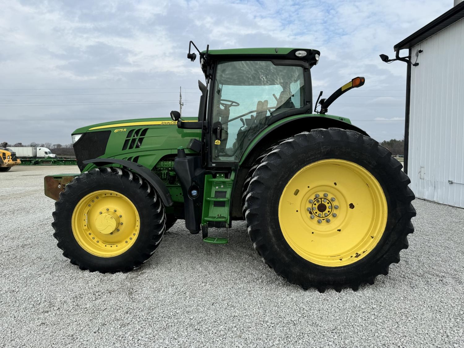 John Deere 6175R, 2017