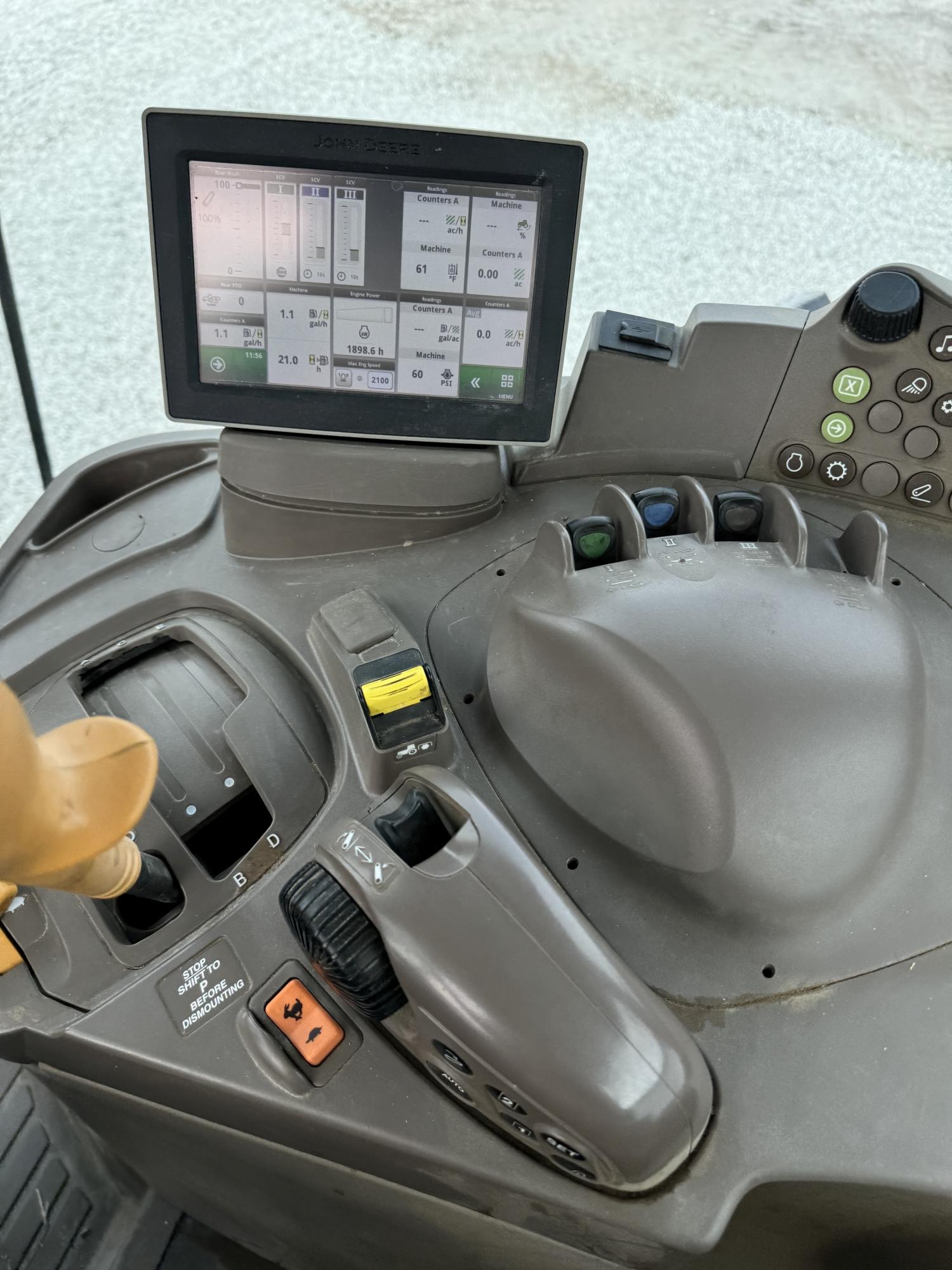 John Deere 6175R, 2017