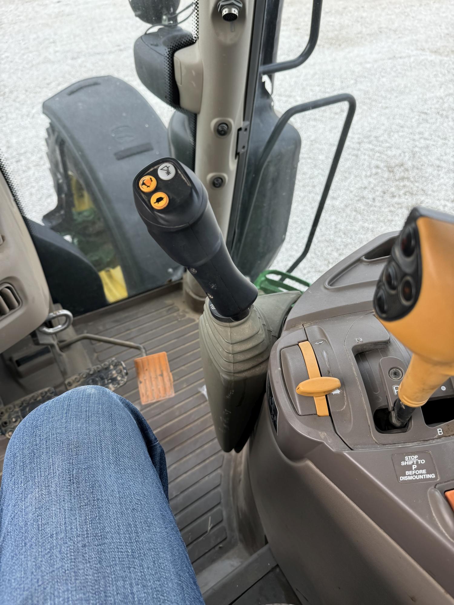 John Deere 6175R, 2017