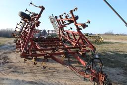 Case IH 4600 Field Cultivator