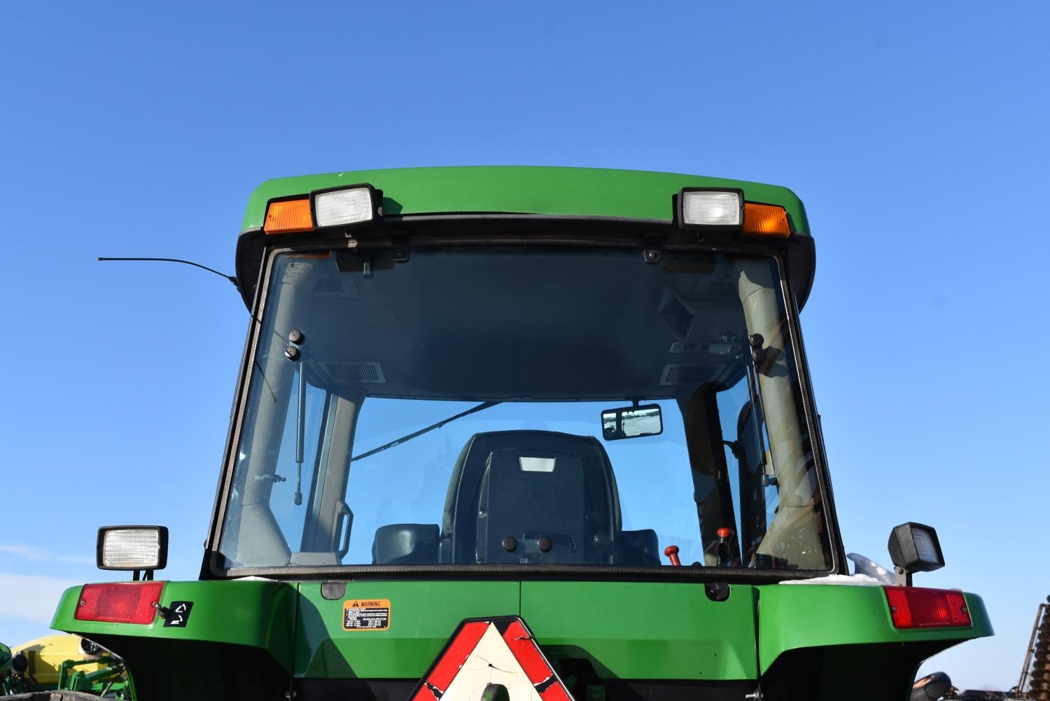 John Deere 7800 Tractor