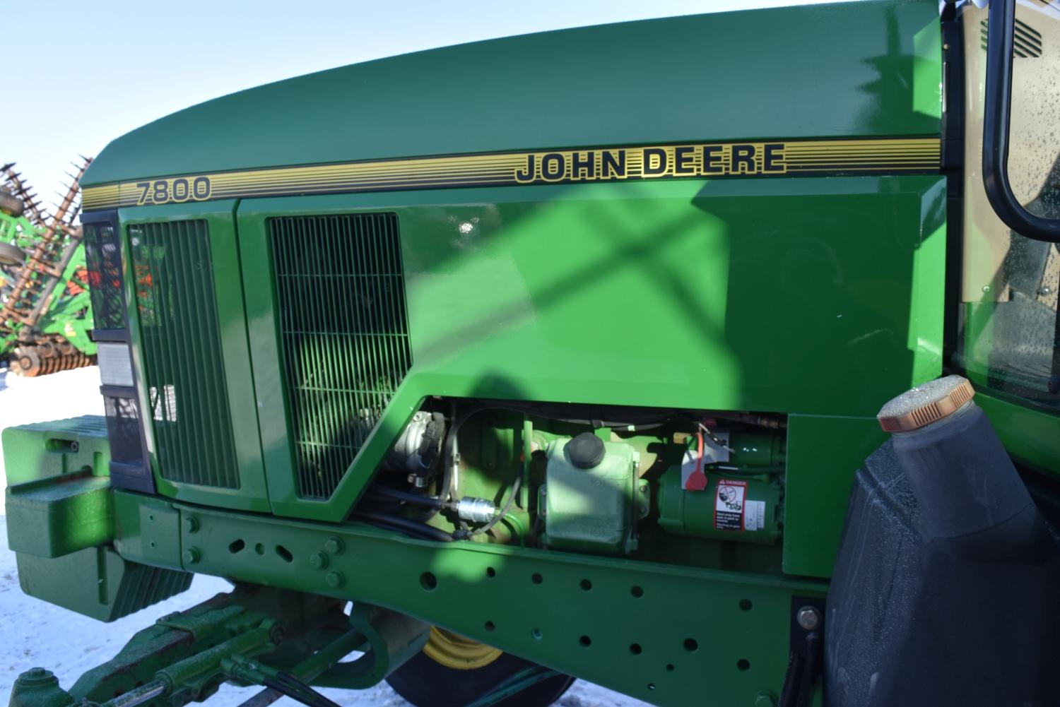 John Deere 7800 Tractor