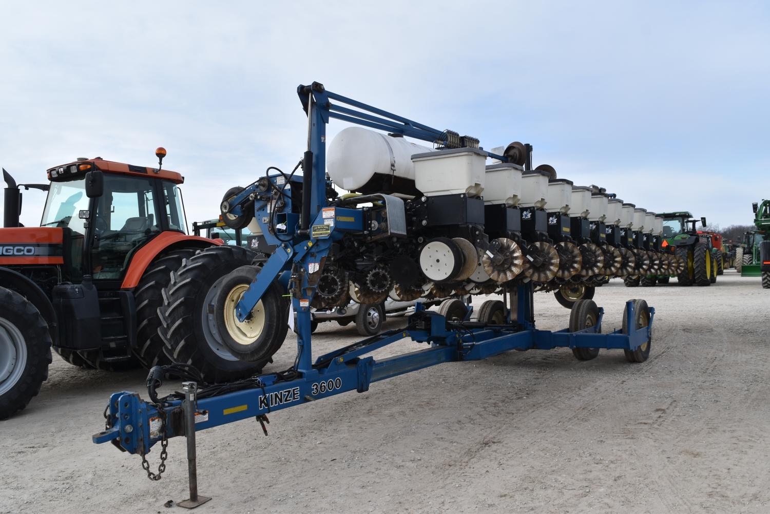 Kinze 3600 Planter, 2006