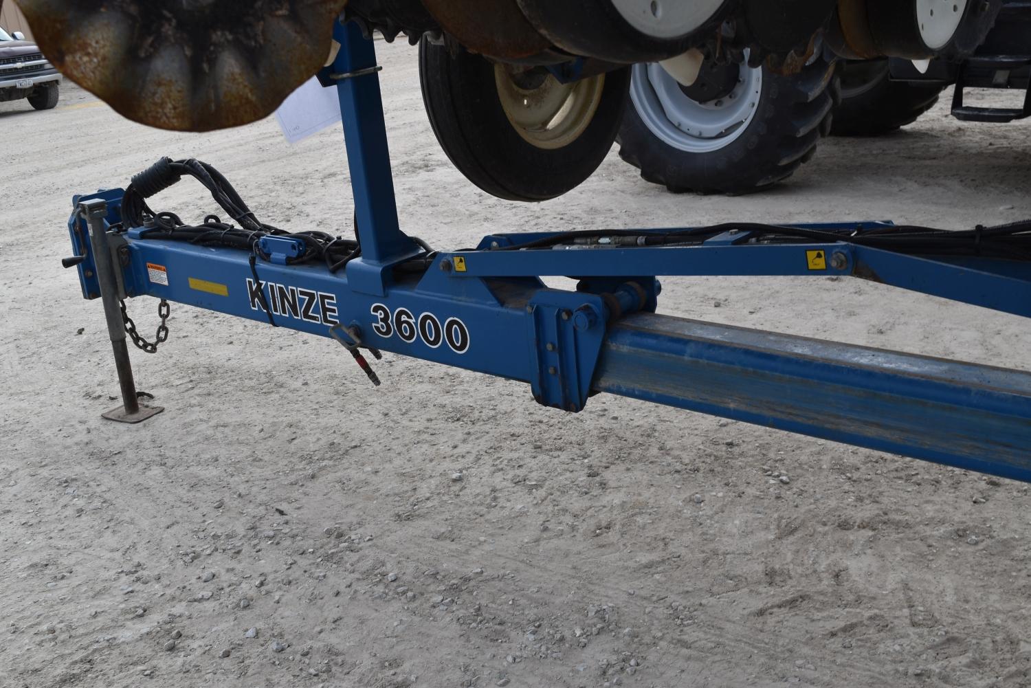 Kinze 3600 Planter, 2006