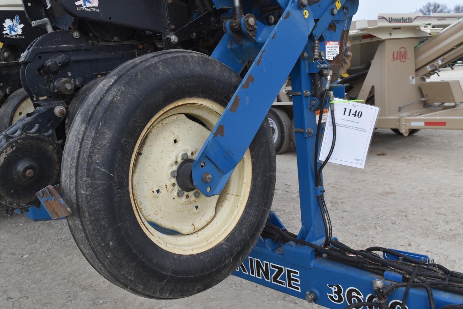 Kinze 3600 Planter, 2006