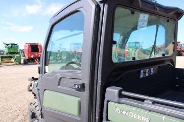 John Deere 835R Gator, 2022