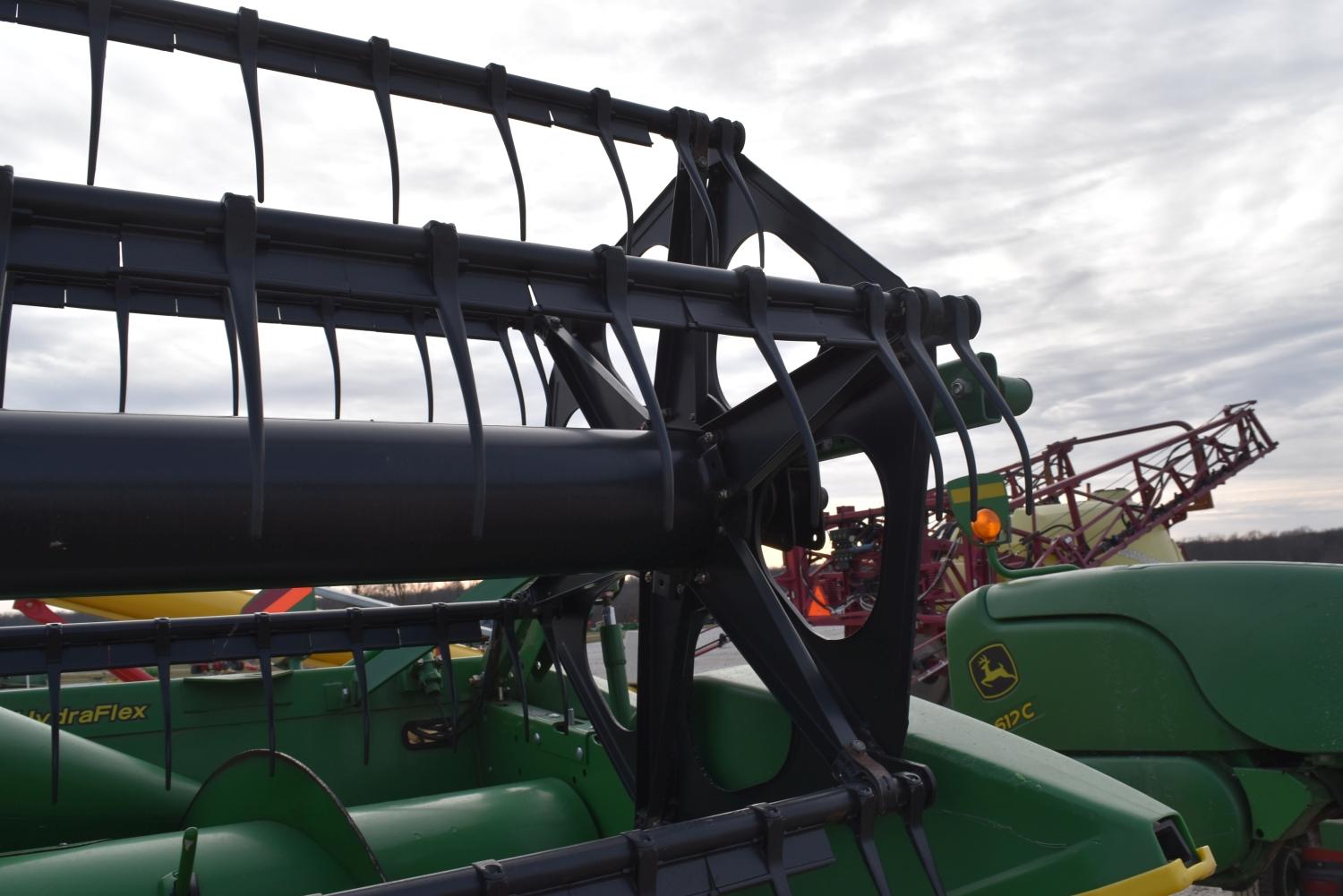 John Deere 625F, 2010