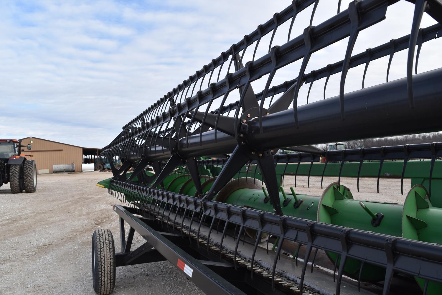 John Deere 625F, 2010