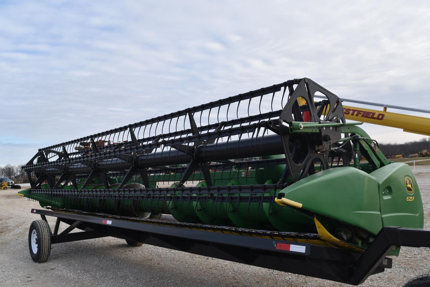 John Deere 625F, 2010