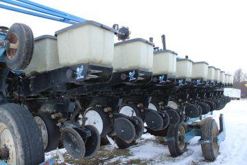 Kinze 2600 Planter