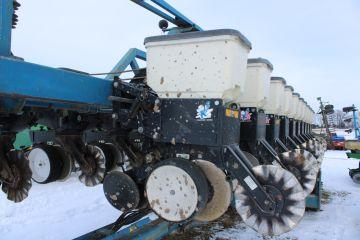 Kinze 2600 Planter