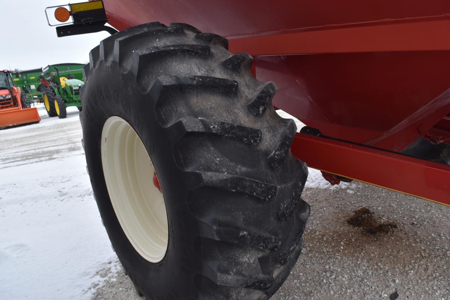 Brent 576 Grain Cart