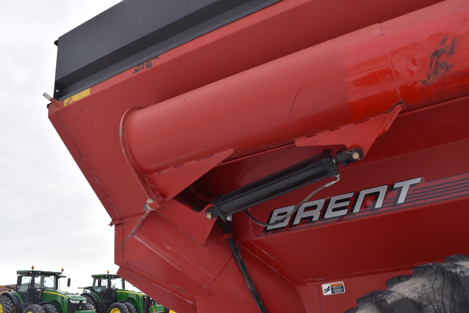 Brent 576 Grain Cart