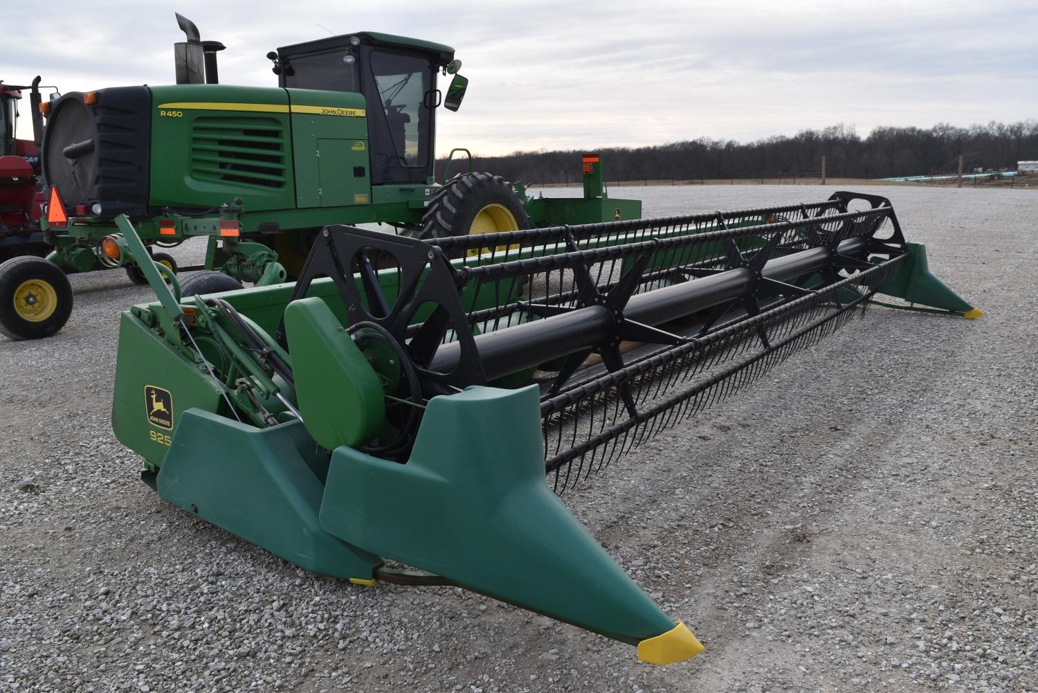 John Deere 925 Grain Platform
