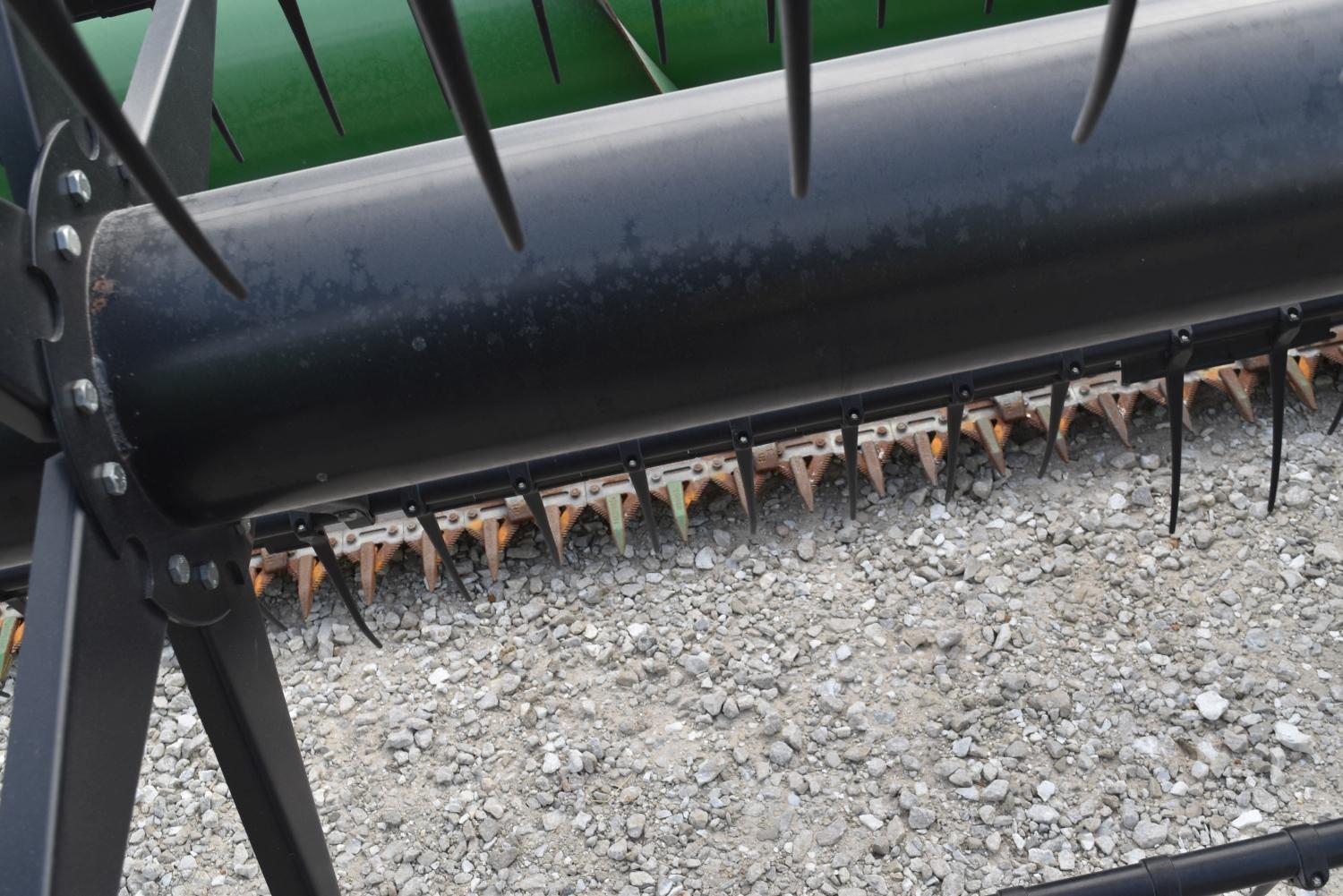 John Deere 925 Grain Platform