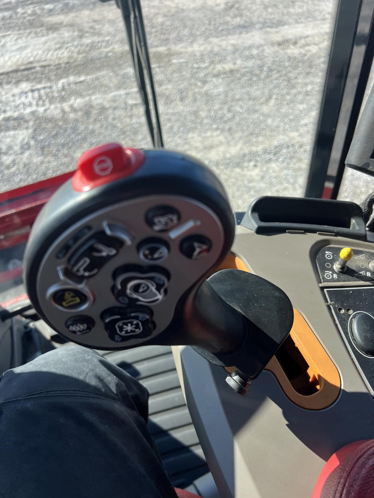Case IH 8240 Combine, 2018