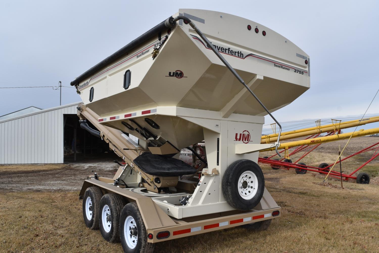 Unverferth UM 3755 Seed Tender