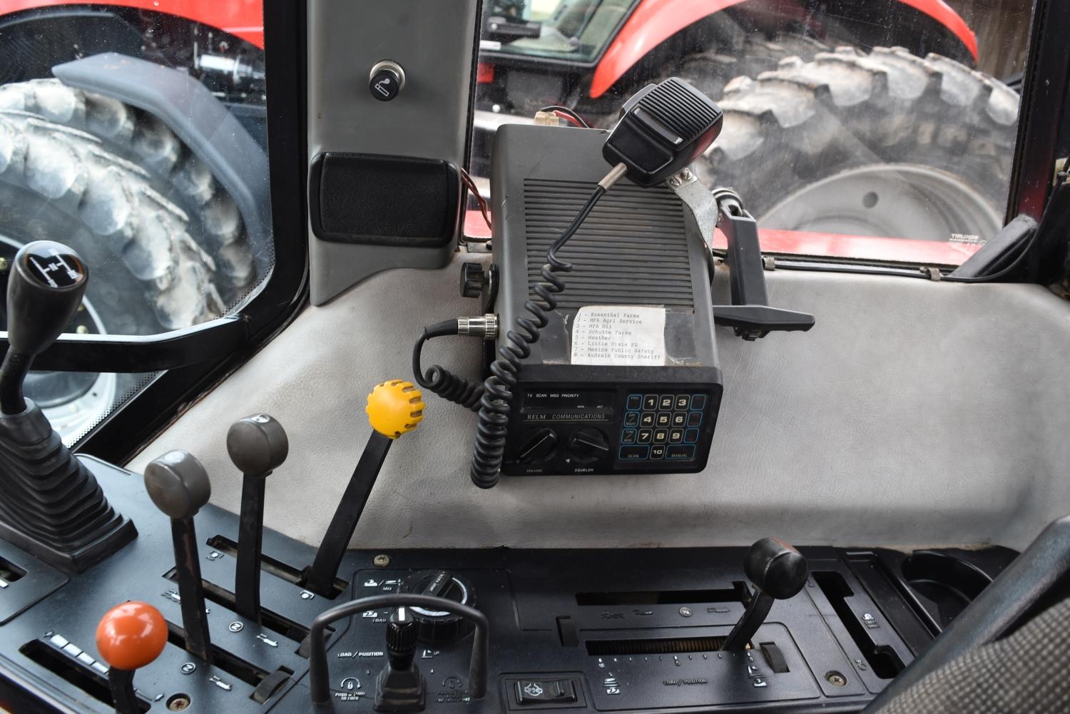Case IH 5230 Tractor, 1994