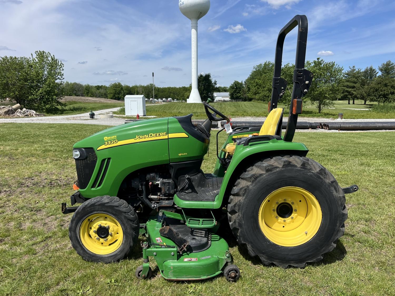 John Deere 3320 Tractor