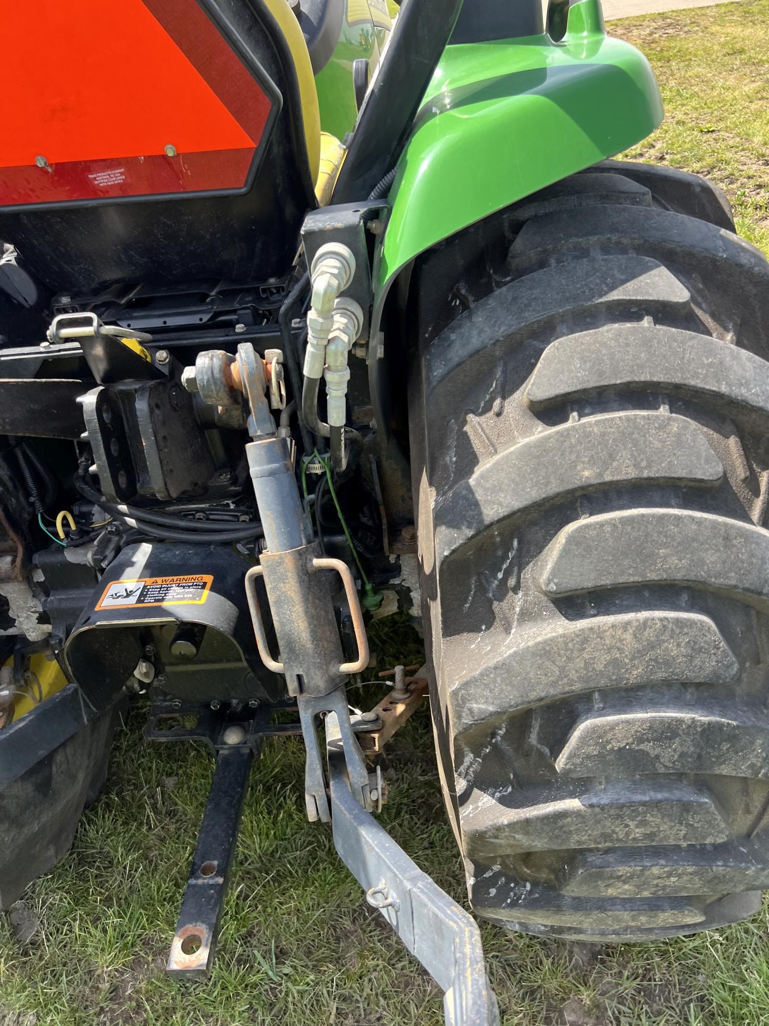 John Deere 3320 Tractor