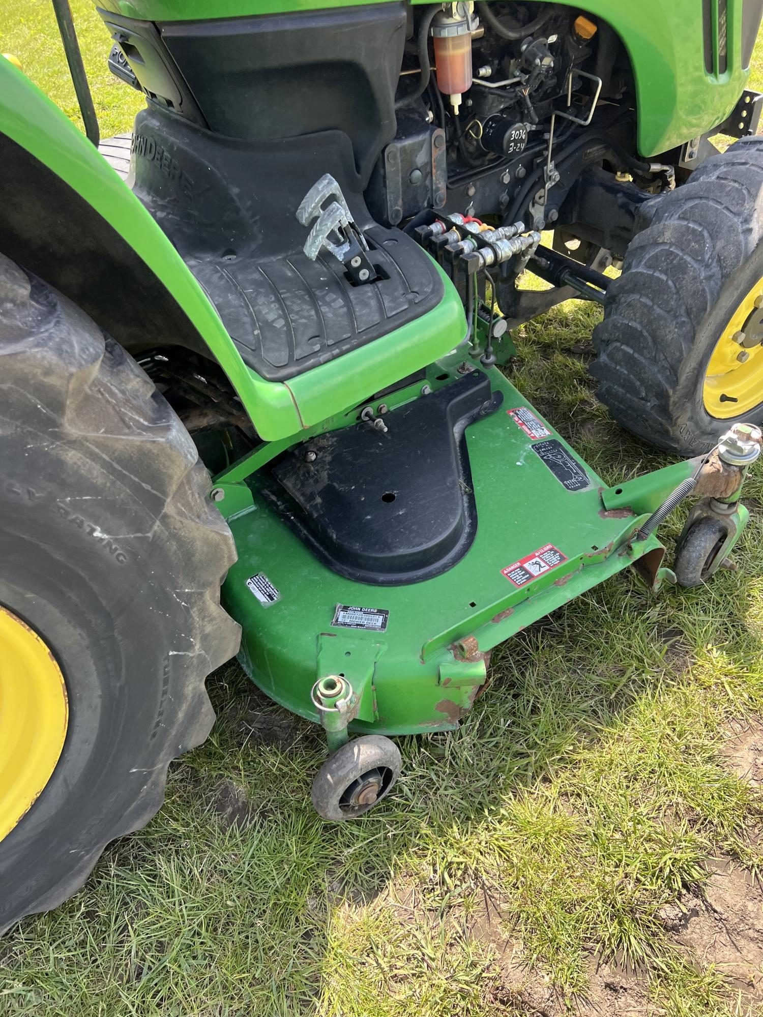 John Deere 3320 Tractor