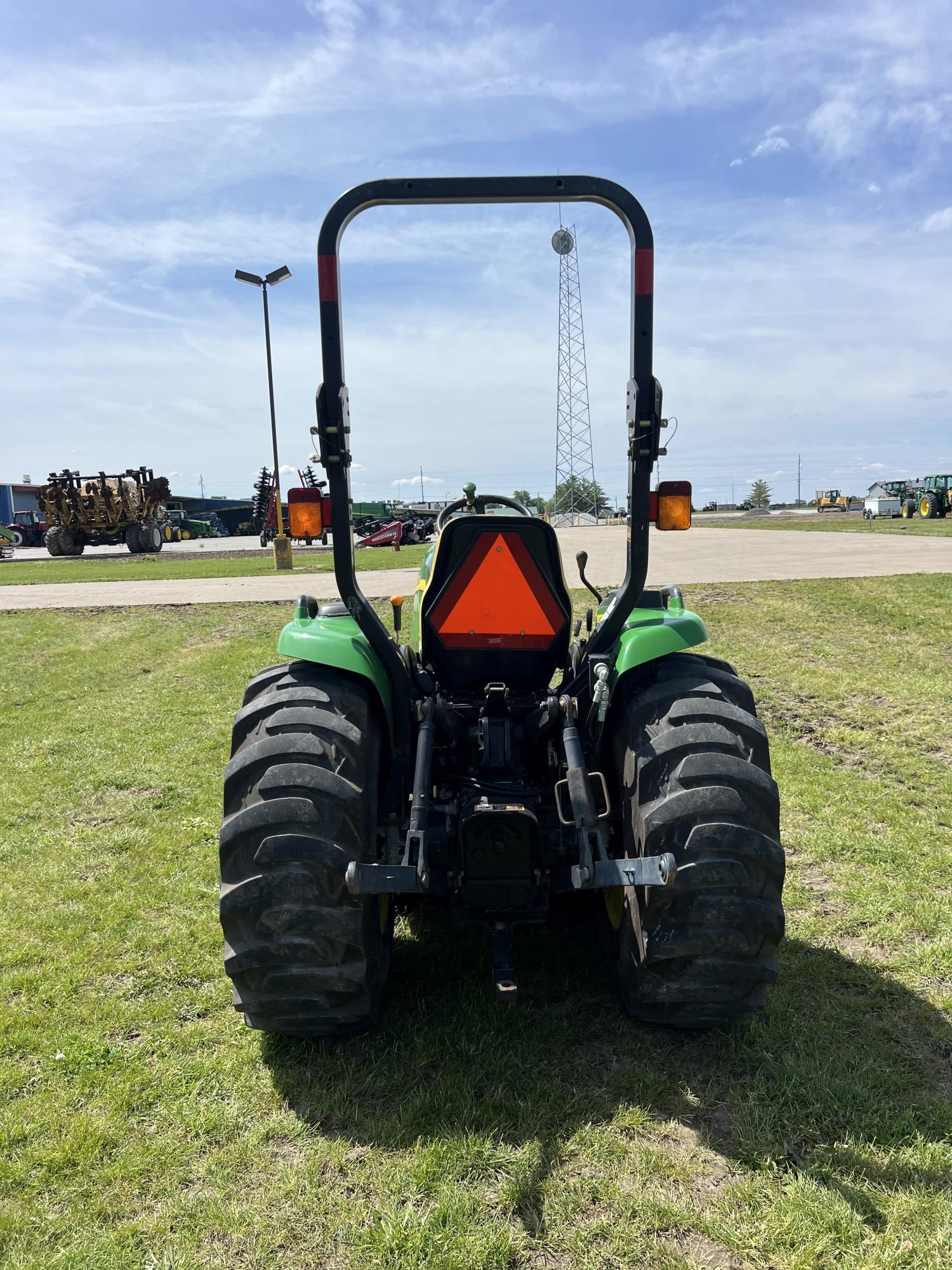 John Deere 3320 Tractor
