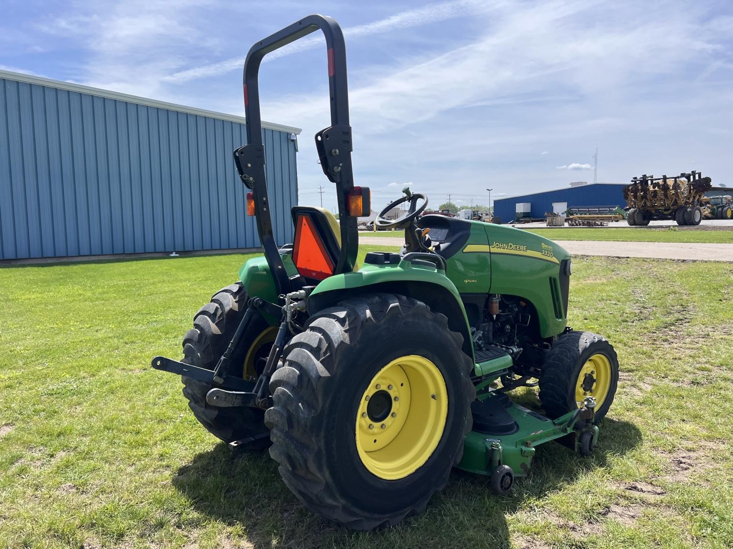 John Deere 3320 Tractor