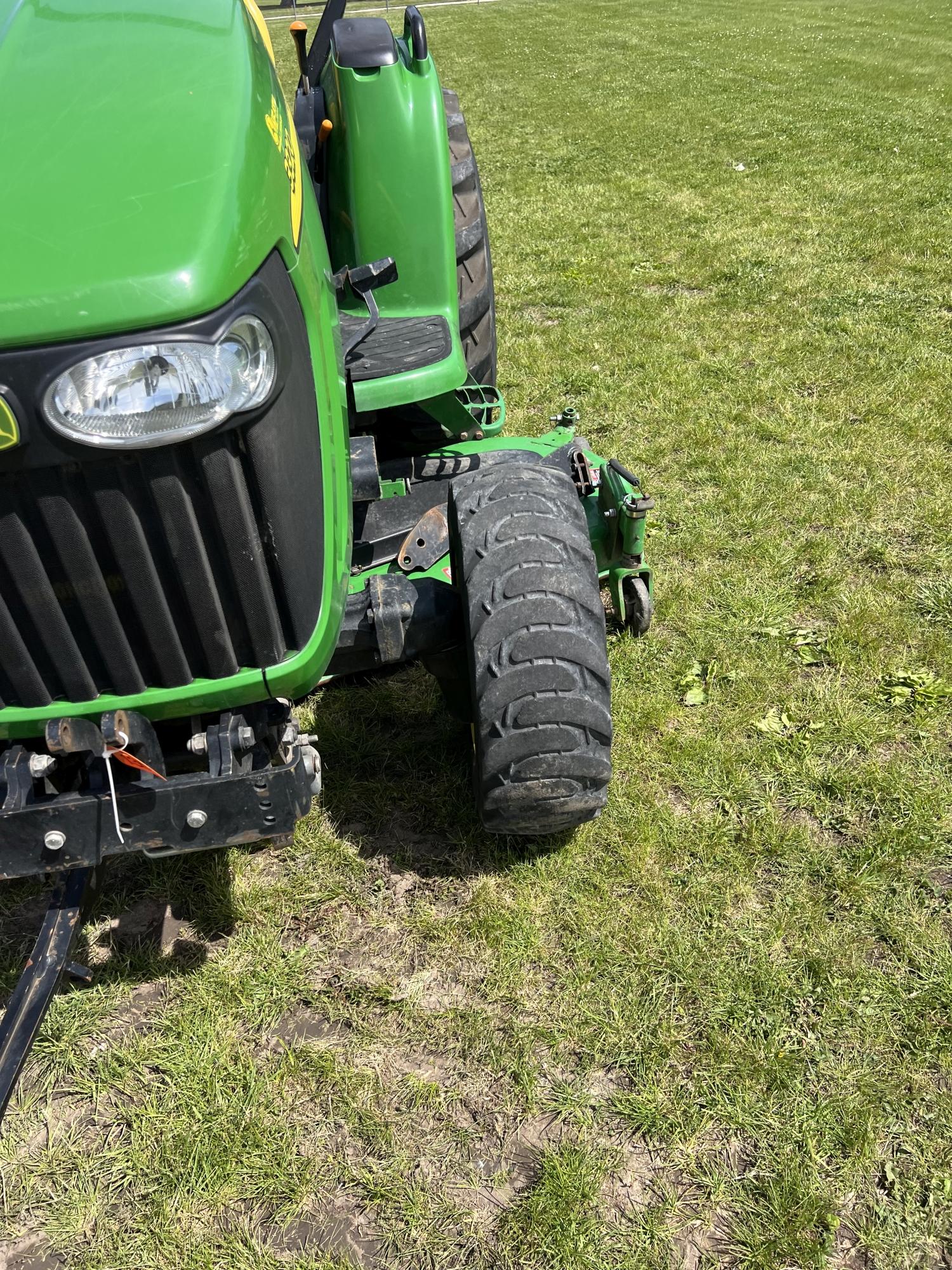 John Deere 3320 Tractor