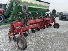 Case IH 183 Row Crop Cultivator