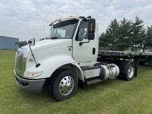 2017 International 8600 Semi Truck