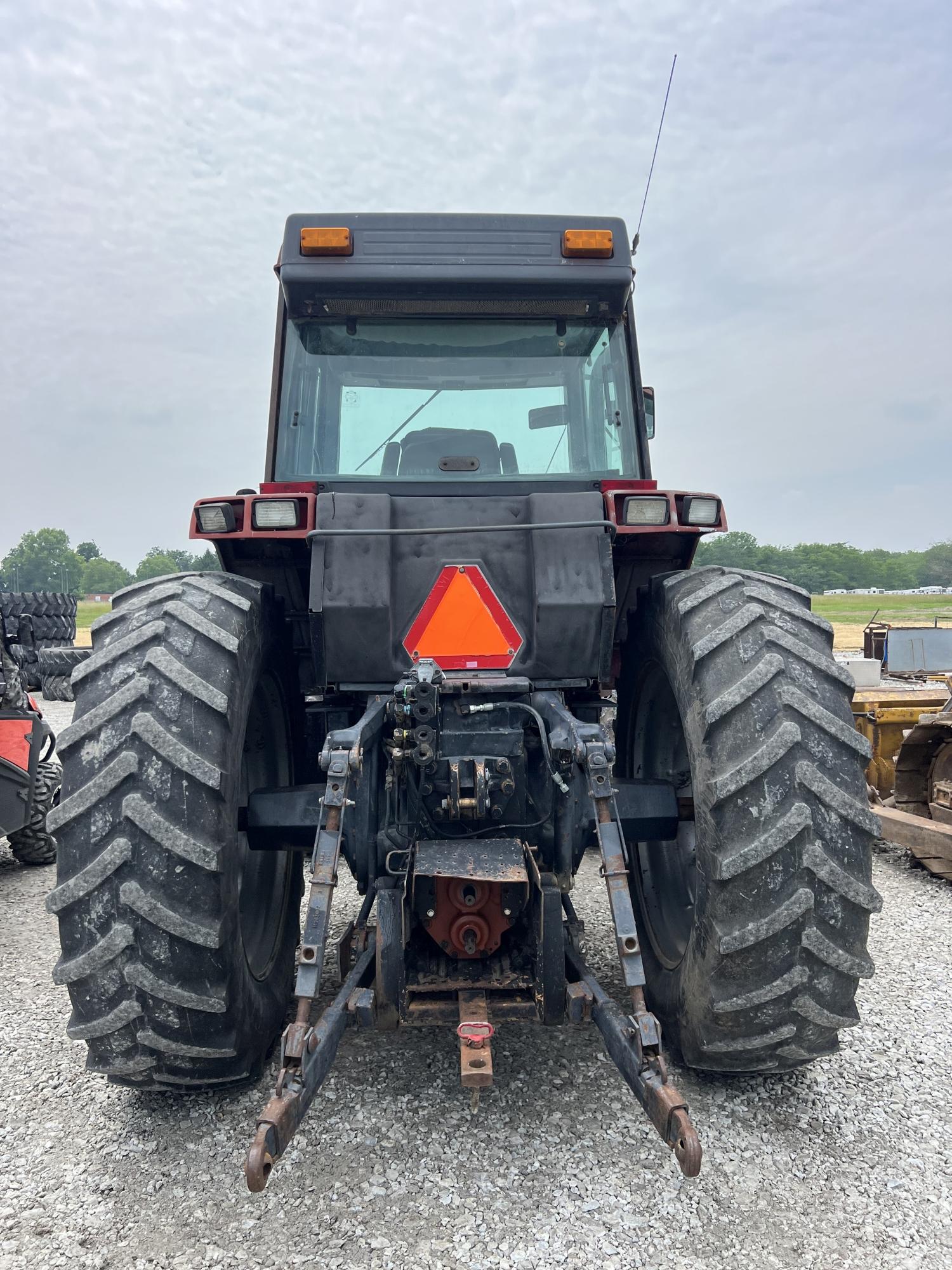 Case IH 7110 Magnum