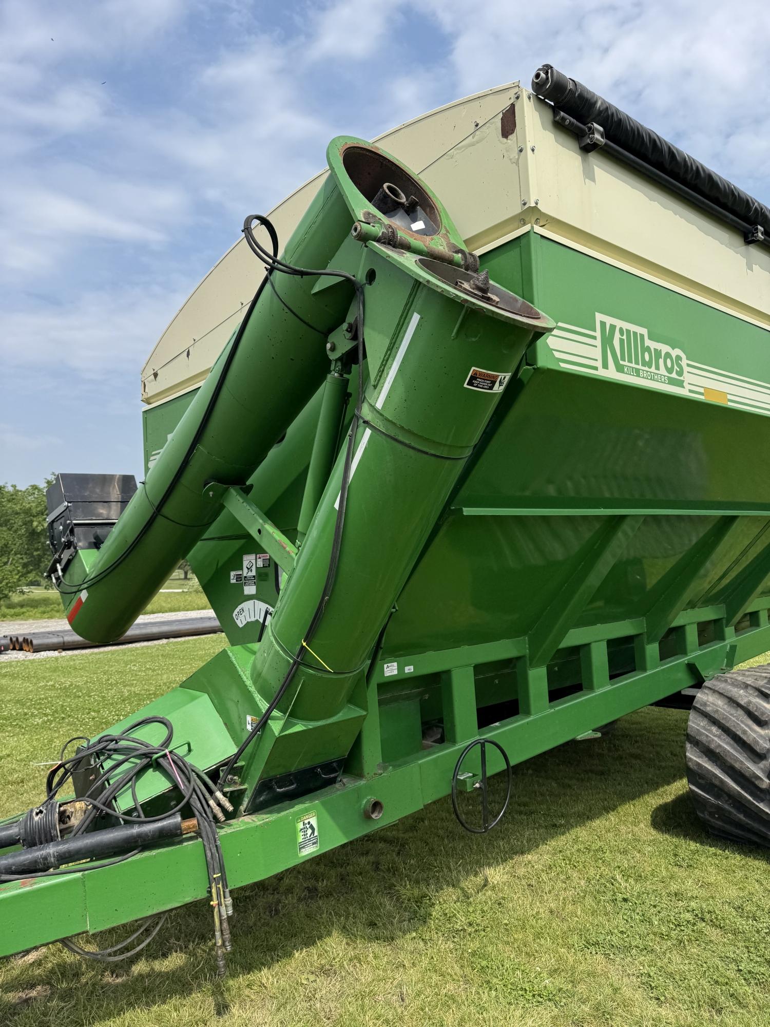 Killbros 1810 Grain Cart