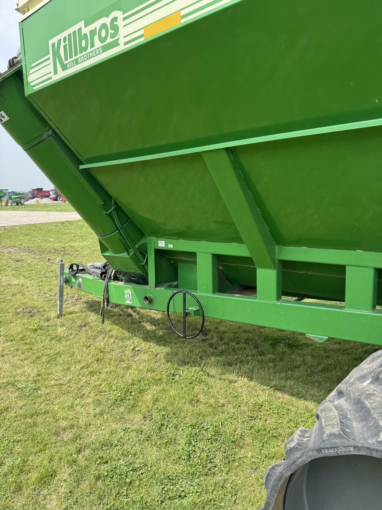 Killbros 1810 Grain Cart