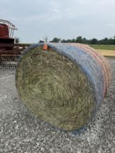 Hay-round