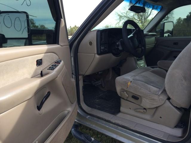 2002 CHEVORLET SILVERADO TAN