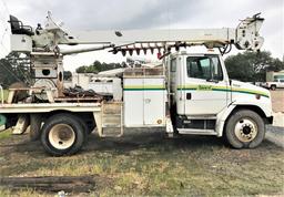 1999 Freightliner Fl70 single axle derrick digger