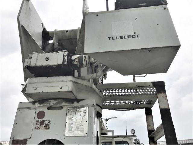 1999 Freightliner Fl70 single axle derrick digger