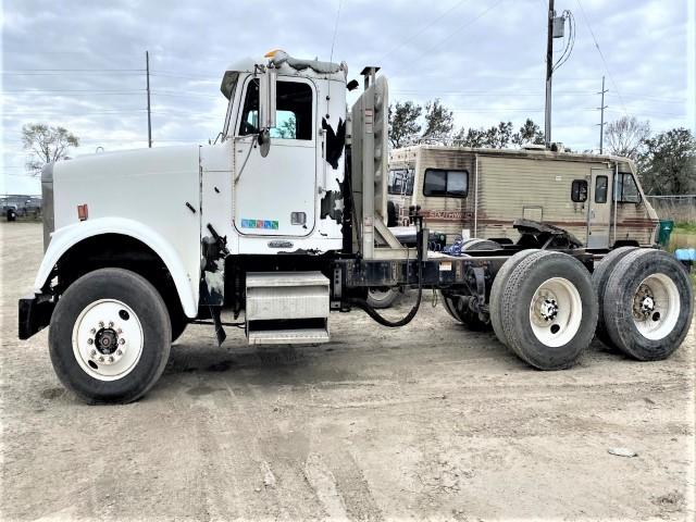 2008 Freightliner tandem axle tractor