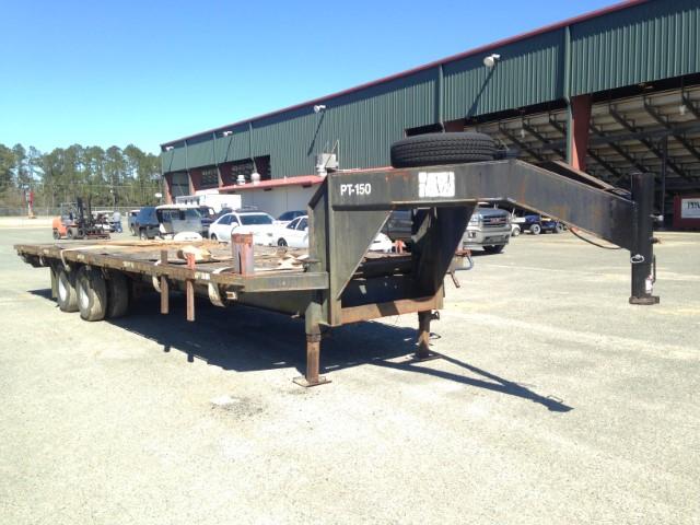 2000 28FT Gooseneck dual axle equipment trailer