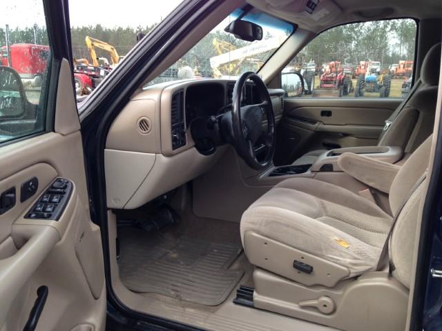 2006 CHEVY SUBURBAN