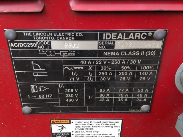 LINCOLN WELDING MACHINE 250 IDEAL ARC