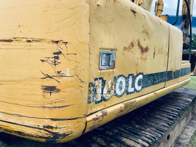 2001 Deere 160LC excavator