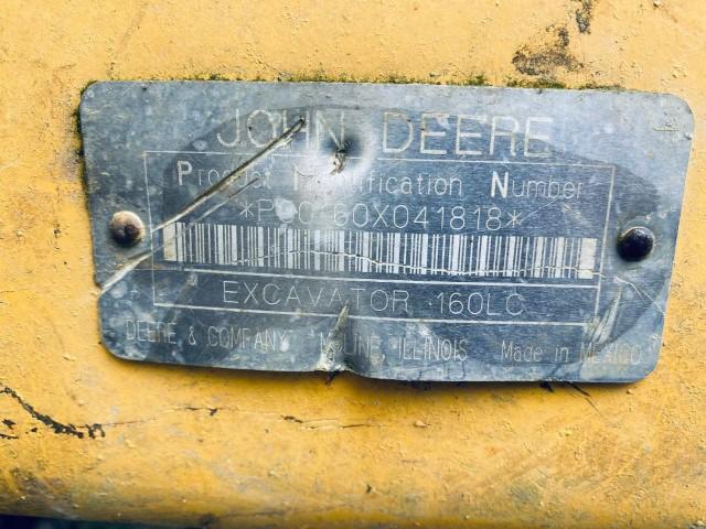 2001 Deere 160LC excavator