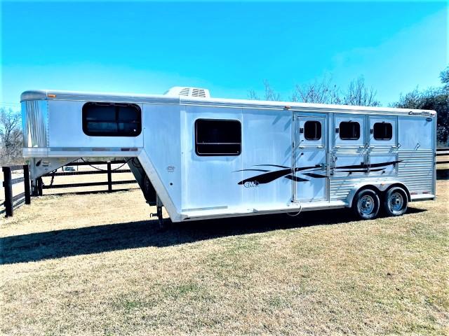 2005 Cimmaron 3 horse slant load trailer