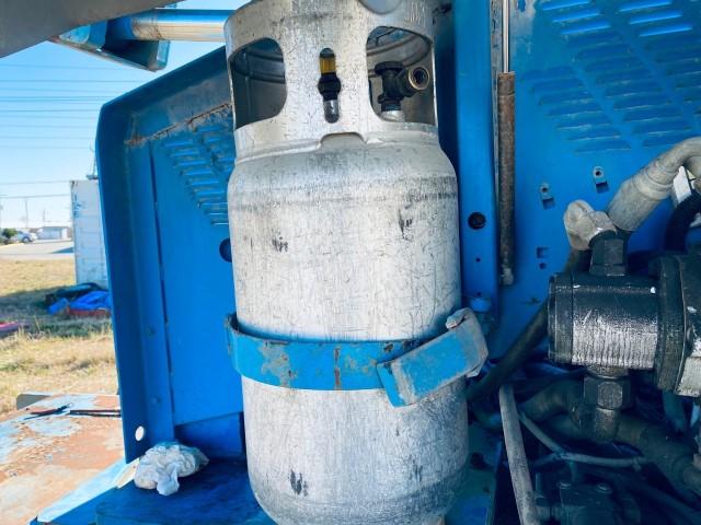 Genie model S60 manlift
