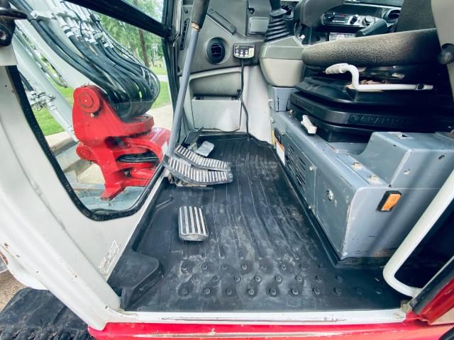 2018 Takeuchi TB260 excavator
