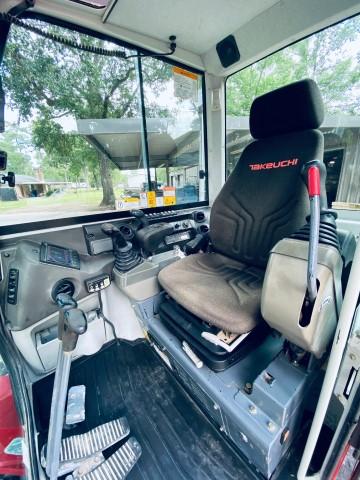 2018 Takeuchi TB260 excavator
