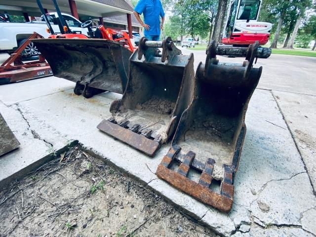 2018 Takeuchi TB260 excavator