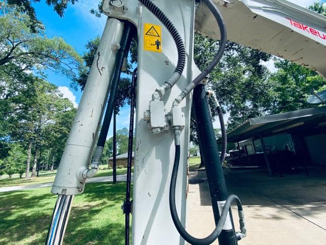 2018 Takeuchi TB260 excavator