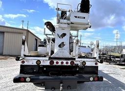 2012 International Durastar 4300 SBA, derrick